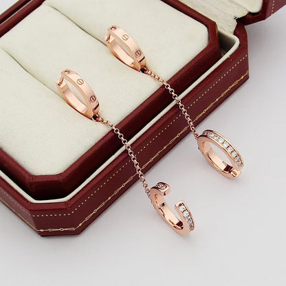 [ELAN LUXE]LOVE 3.0MM HALF DIAMOND EARRINGS