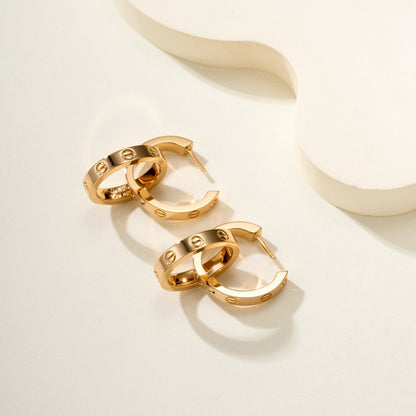 [ELAN LUXE]LOVE 3.3MM DANGLE HALF DIAMOND EARRINGS