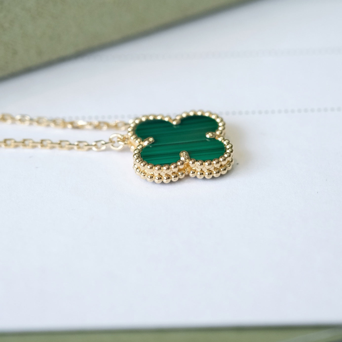 [ELAN LUXE]CLOVER 15MM MALACHITE SINGLE FLOWER  NECKLACE
