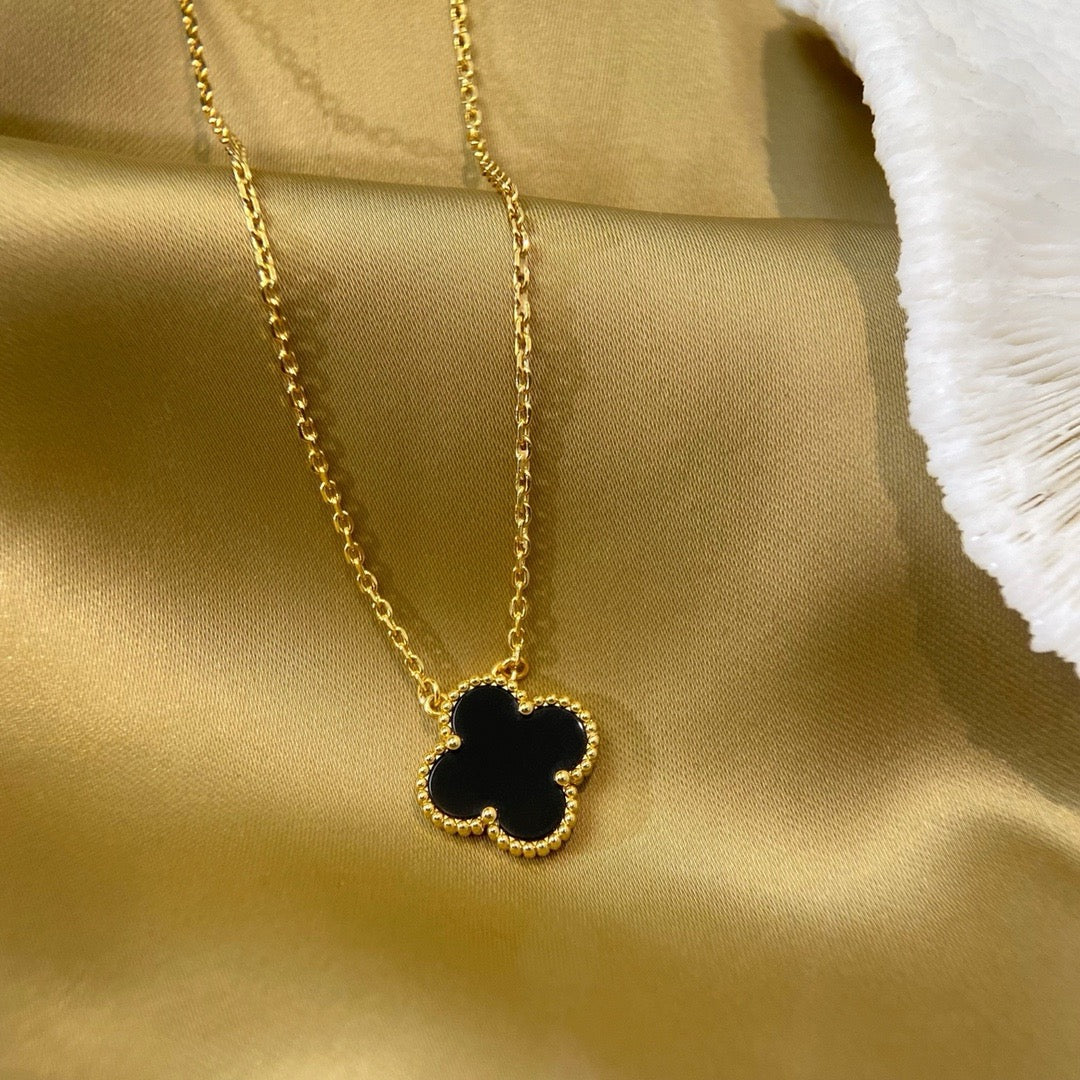 [ELAN LUXE]CLOVER 15MM BLACK ONYX SINGLE FLOWER NECKLACE