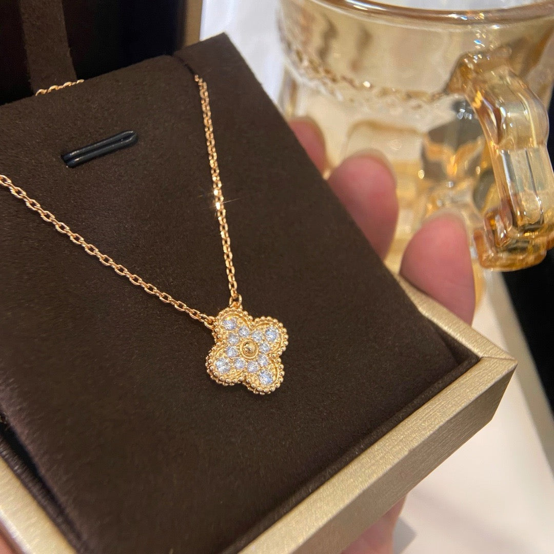 [ELAN LUXE]CLOVER 15MM DIAMOND SINGLE FLOWER NECKLACE