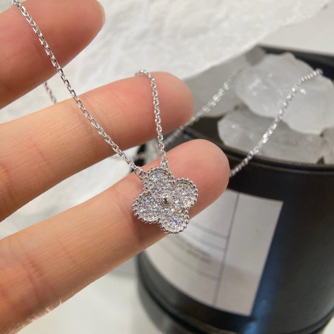 [ELAN LUXE]CLOVER 15MM DIAMOND SINGLE FLOWER NECKLACE