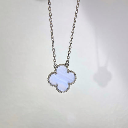 [ELAN LUXE]CLOVER 15MM BLUE CHALCEDONY NECKLACE SILVER