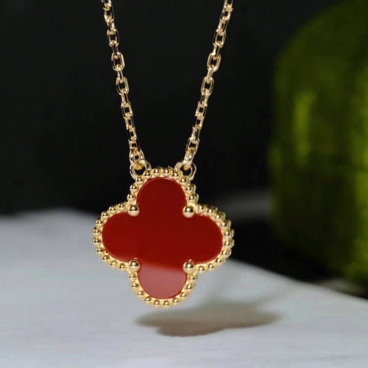 [ELAN LUXE]CLOVER 15MM CARNELIAN SINGLE FLOWER NECKLACE