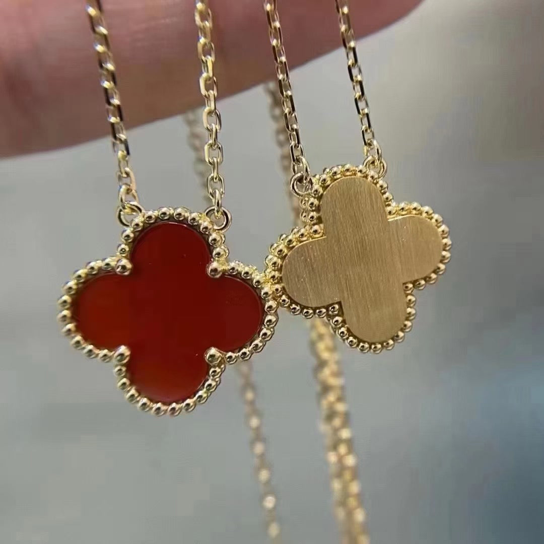 [ELAN LUXE]CLOVER 15MM CARNELIAN SINGLE FLOWER NECKLACE