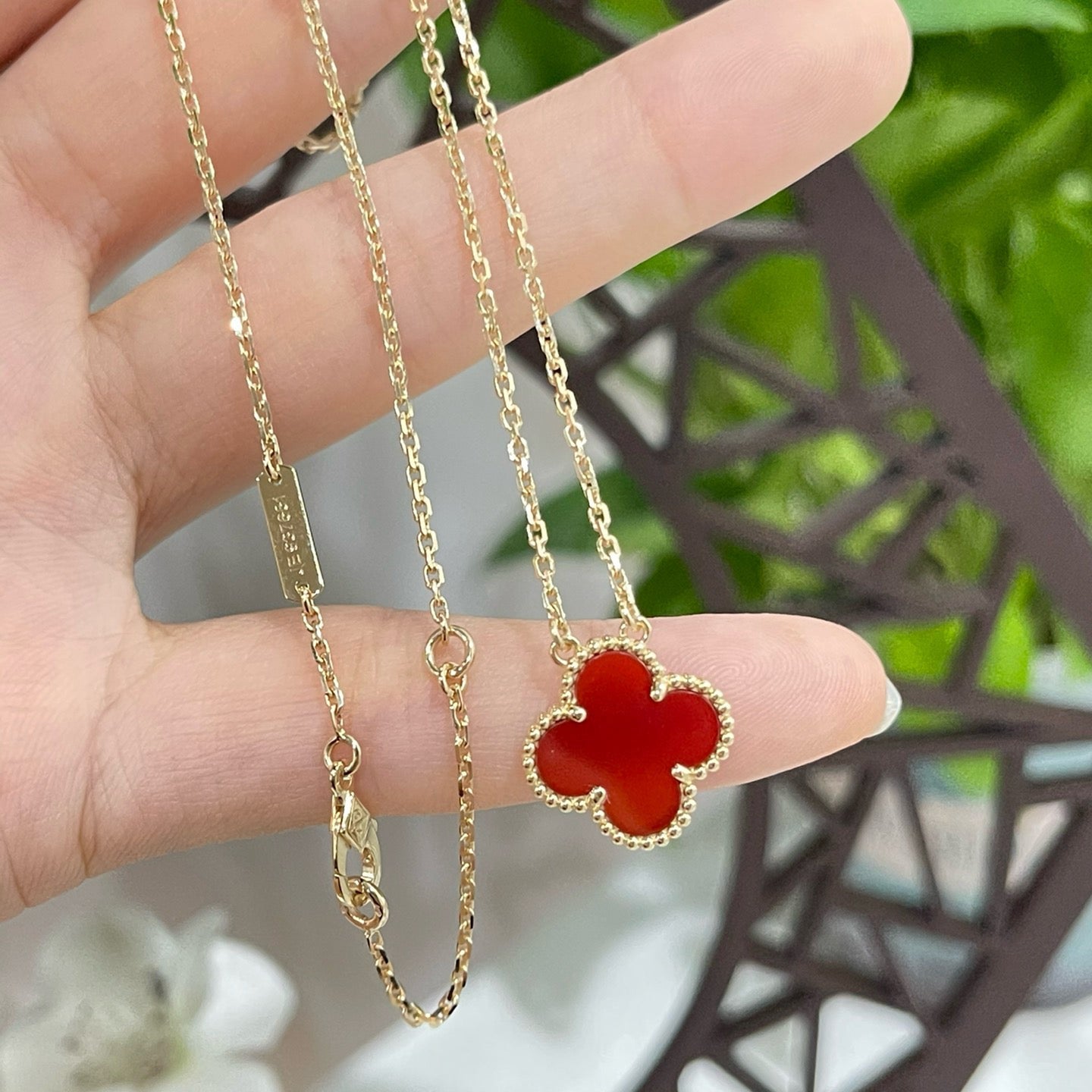 [ELAN LUXE]CLOVER 15MM CARNELIAN SINGLE FLOWER NECKLACE