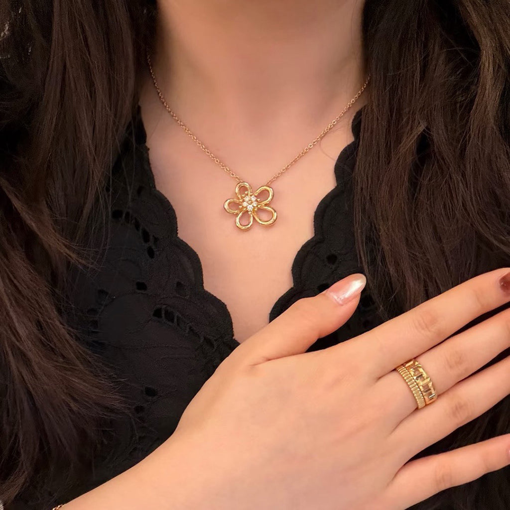 [ELAN LUXE]FLOWERLACE NECKLACE 5 DIAMONDS