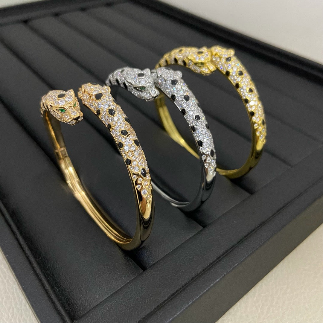 [ELAN LUXE]PANTHERE DOUBLE HEADED HALF DIAMOND OPEN BRACELET