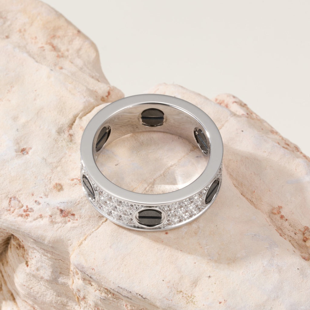 [ELAN LUXE]LOVE RING 5.5MM DIAMONDS PAVED CERAMIC