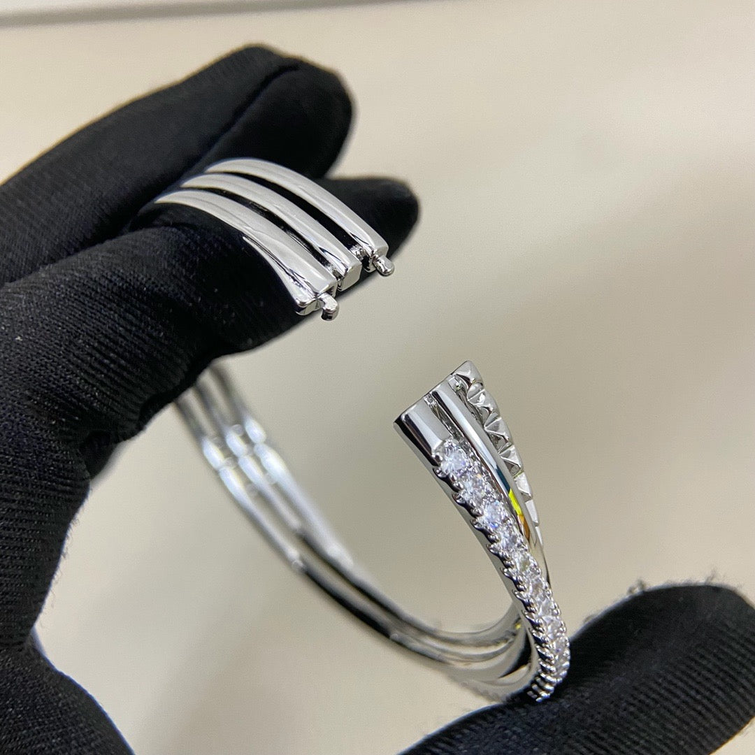 [ELAN LUXE]ETINCELLE HALF-PAVED DIAMOND BRACELET