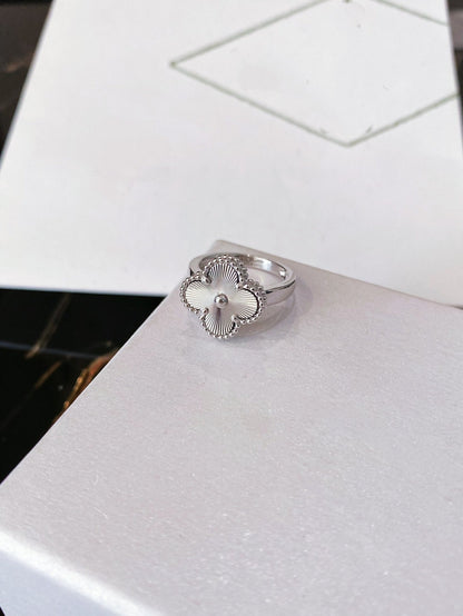 [ELAN LUXE]CLOVER SILVER RING
