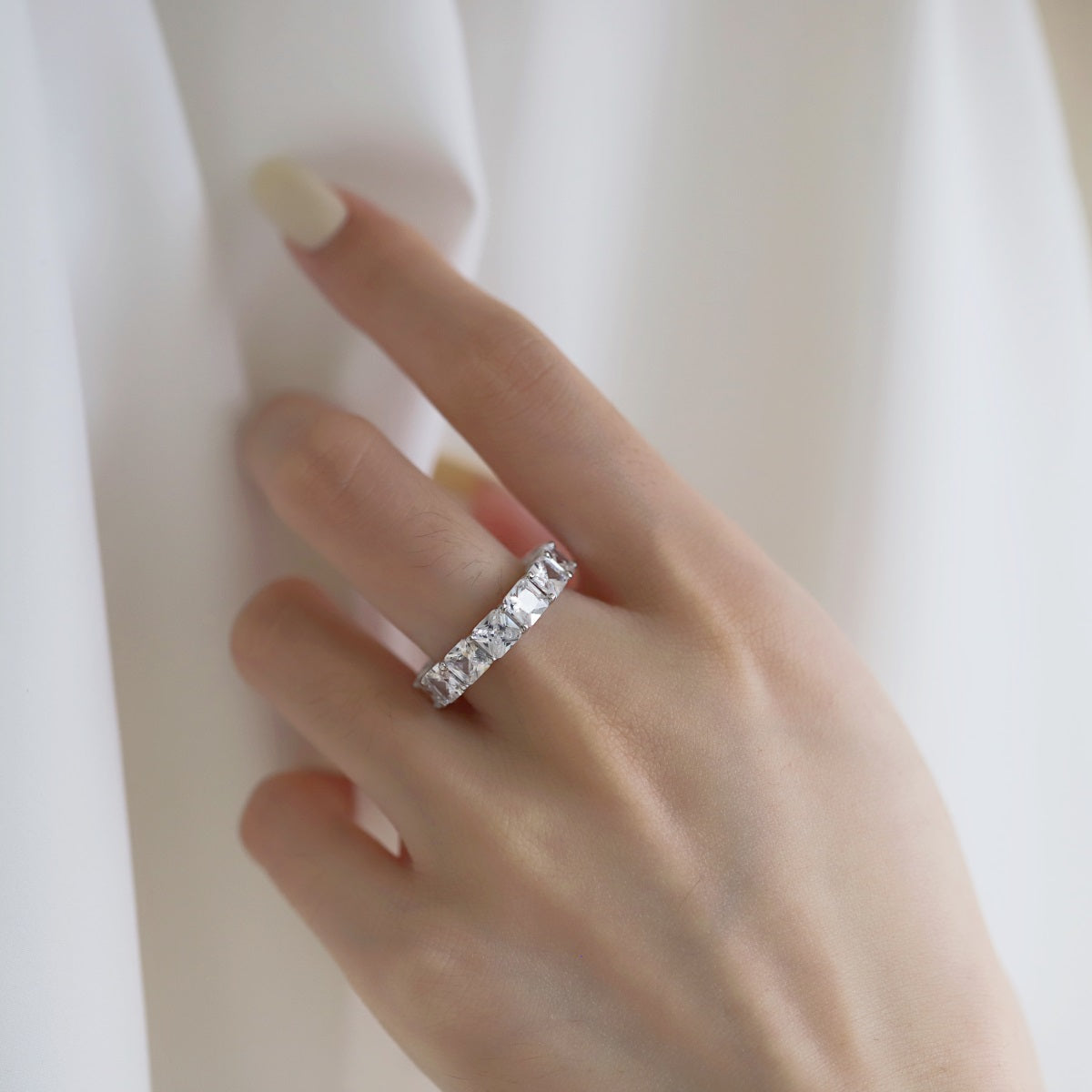 [ELAN LUXE]Elegant Princess Cut Tennis Ring