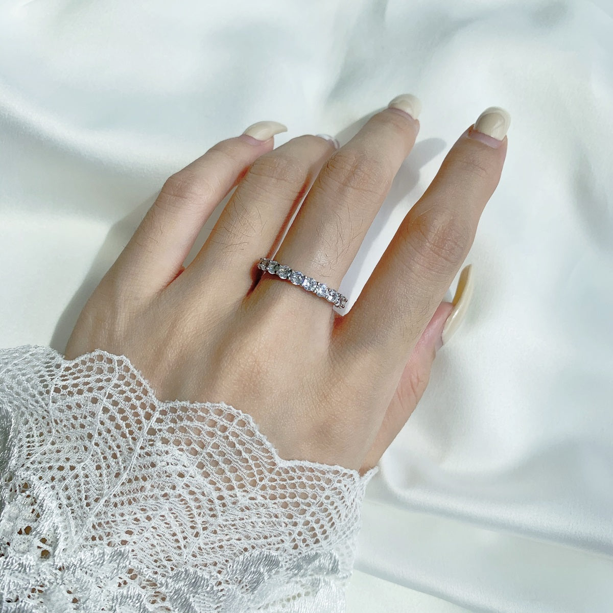 [ELAN LUXE]Sparkling Round Cut Tennis Ring