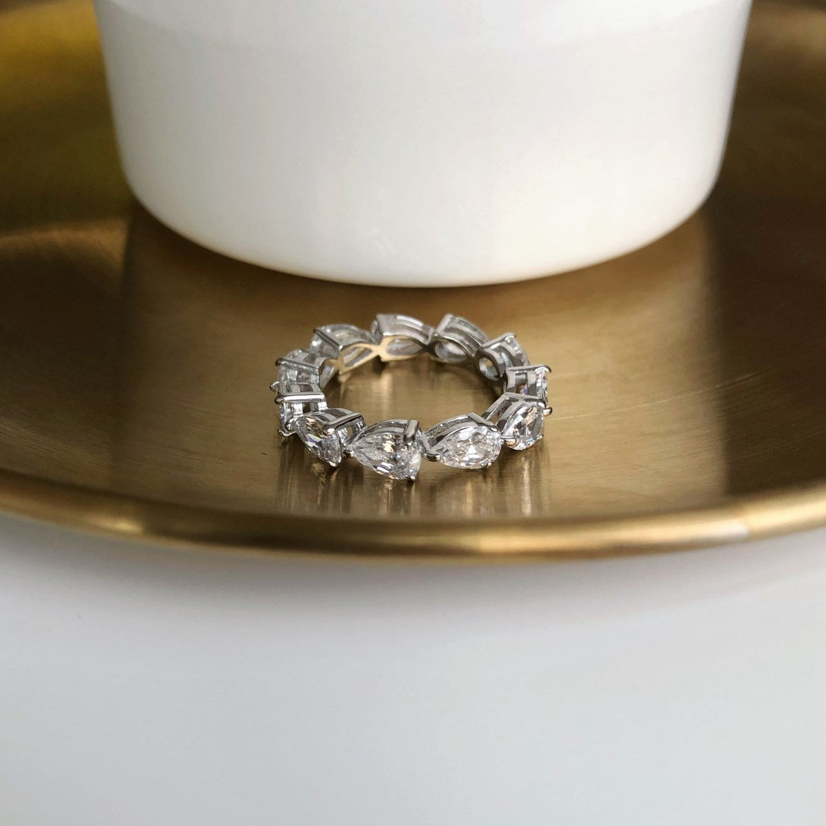 [ELAN LUXE]Exquisite Pear Cut Tennis Ring
