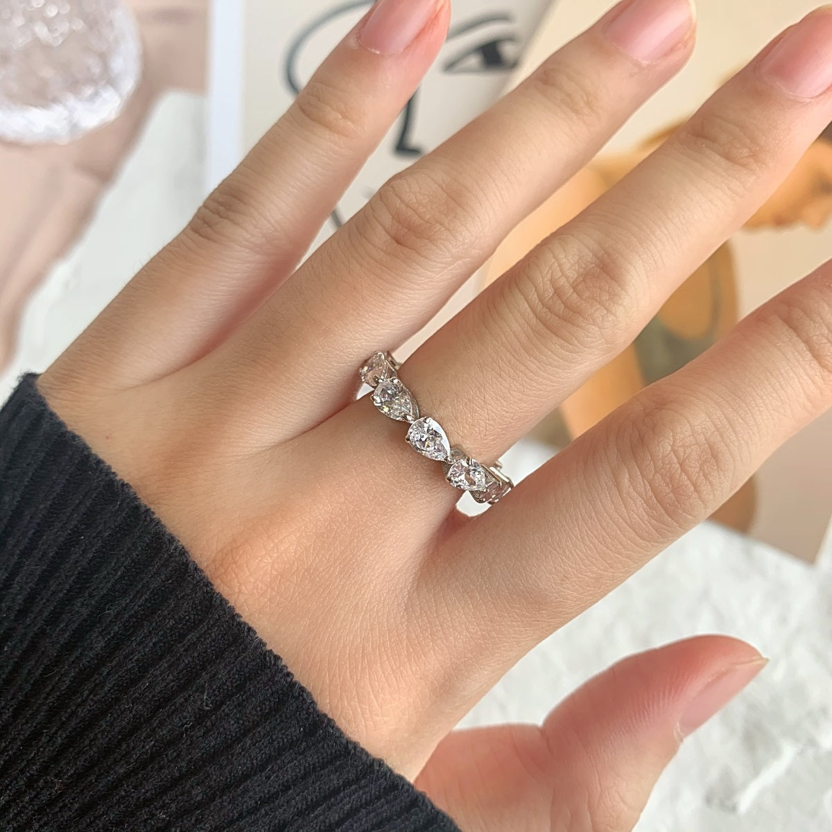 [ELAN LUXE]Exquisite Pear Cut Tennis Ring