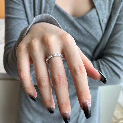 [ELAN LUXE]Sparkling Round Cut Tennis Ring