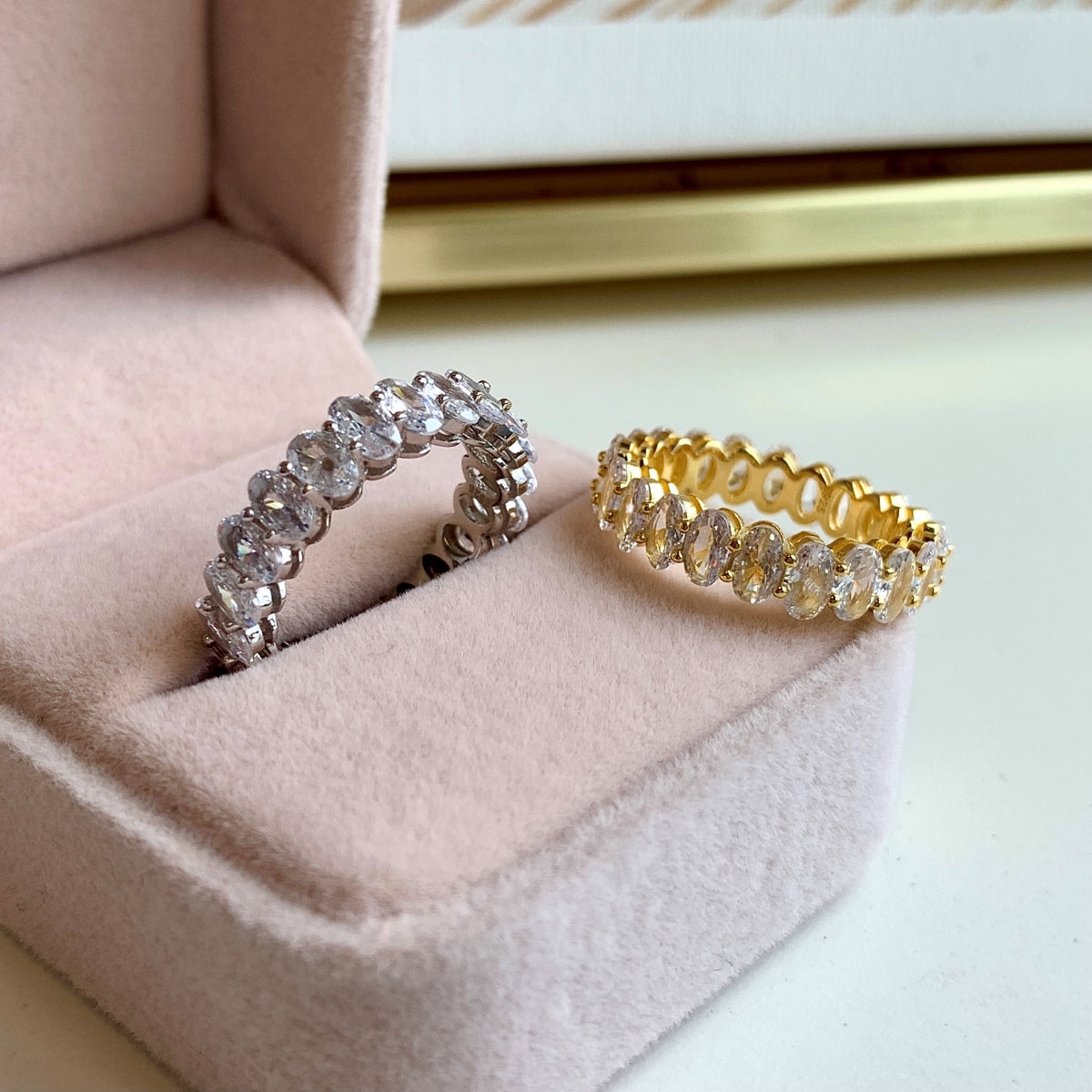 [ELAN LUXE]Ornate Oval Cut Tennis Ring