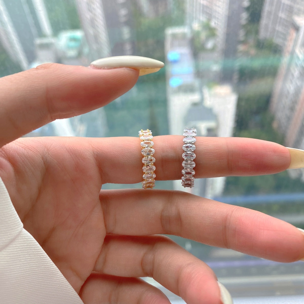 [ELAN LUXE]Ornate Oval Cut Tennis Ring