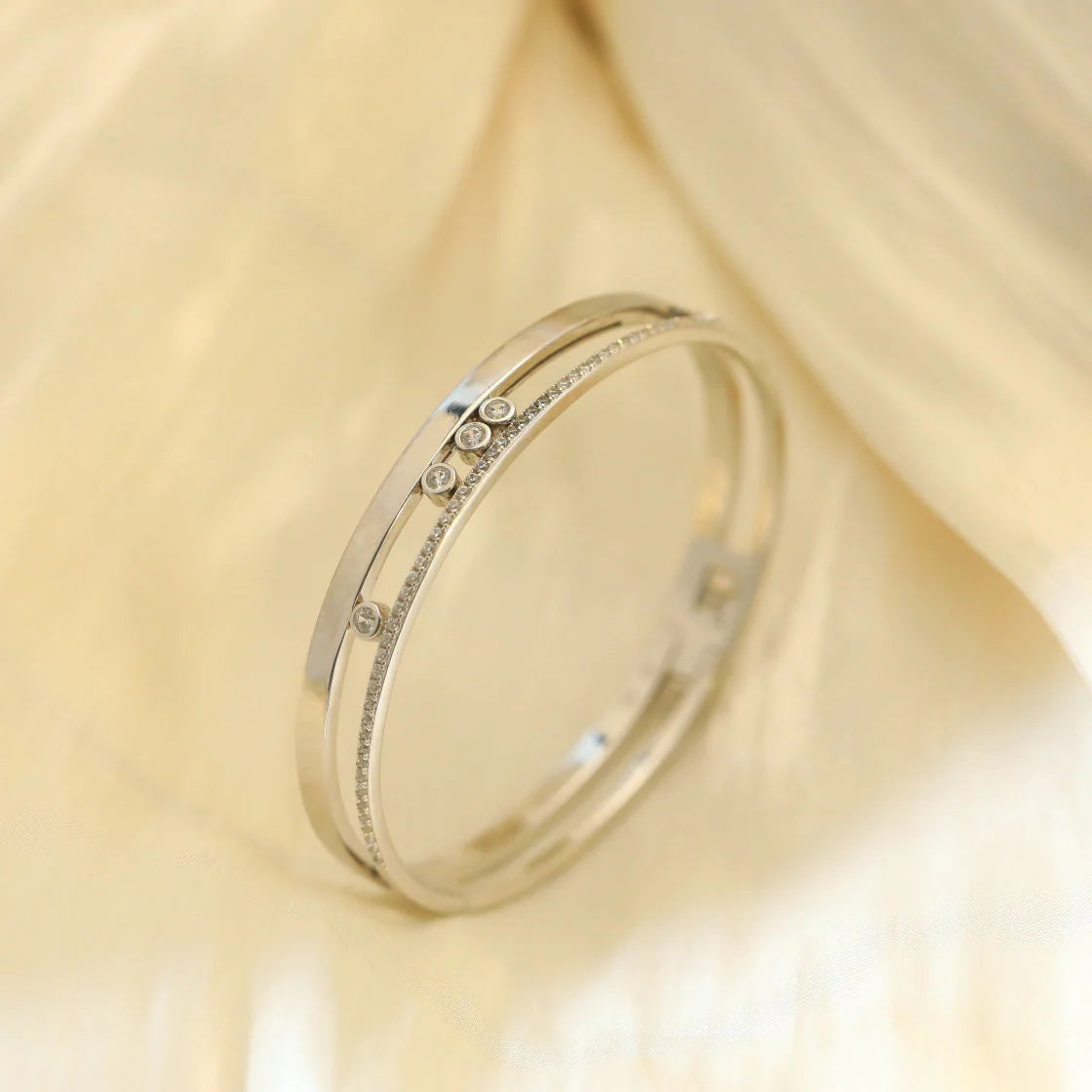 [ELAN LUXE]Move Romane Diamond Bangle Bracelet