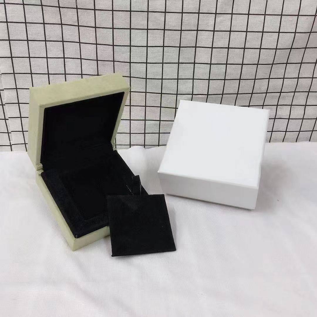 [ELAN LUXE] VA CLOVER BOX GIFT BAG