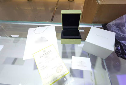 [ELAN LUXE] VA CLOVER BOX GIFT BAG