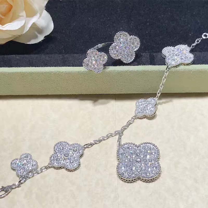 [ELAN LUXE]CLOVER 6 MOTIFS SILVER DIAMOND BRACELET