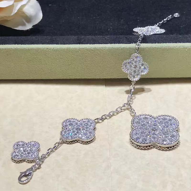 [ELAN LUXE]CLOVER 6 MOTIFS SILVER DIAMOND BRACELET