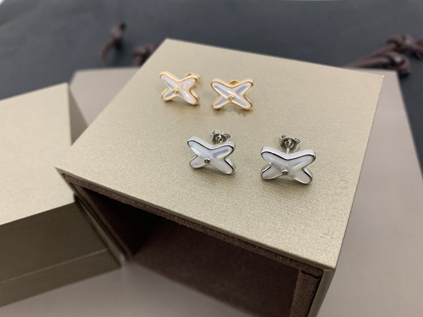 [ELAN LUXE]JEUX DE WHITE MOP SILVER DIAMOND EARRINGS