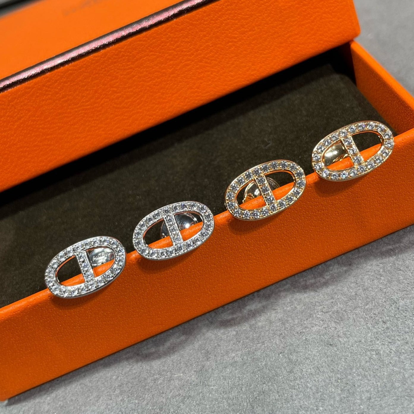 [ELAN LUXE]HM FULL DIAMOND PIG NOSE STUD EARRINGS