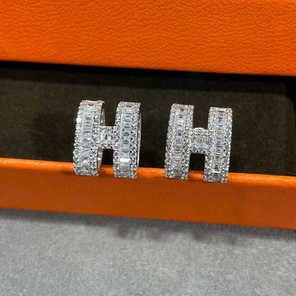 [ELAN LUXE]H STUD EARRINGS WITH SILVER DIAMONDS