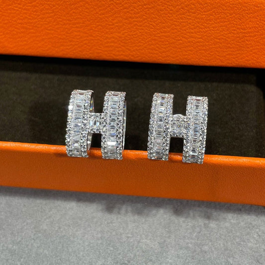 [ELAN LUXE]H STUD EARRINGS WITH SILVER DIAMONDS