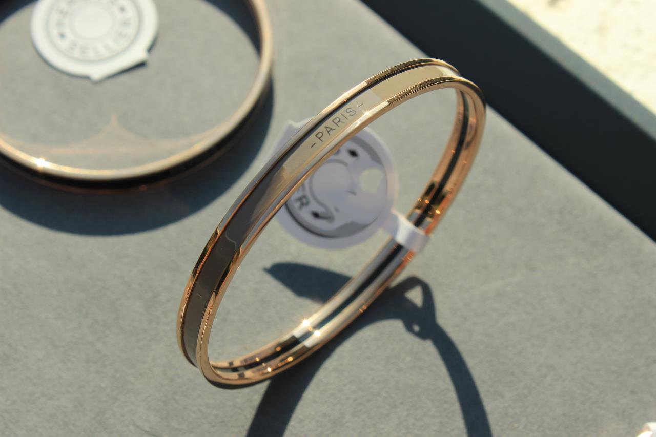 [ELAN LUXE]HM UNI BANGLE BAG