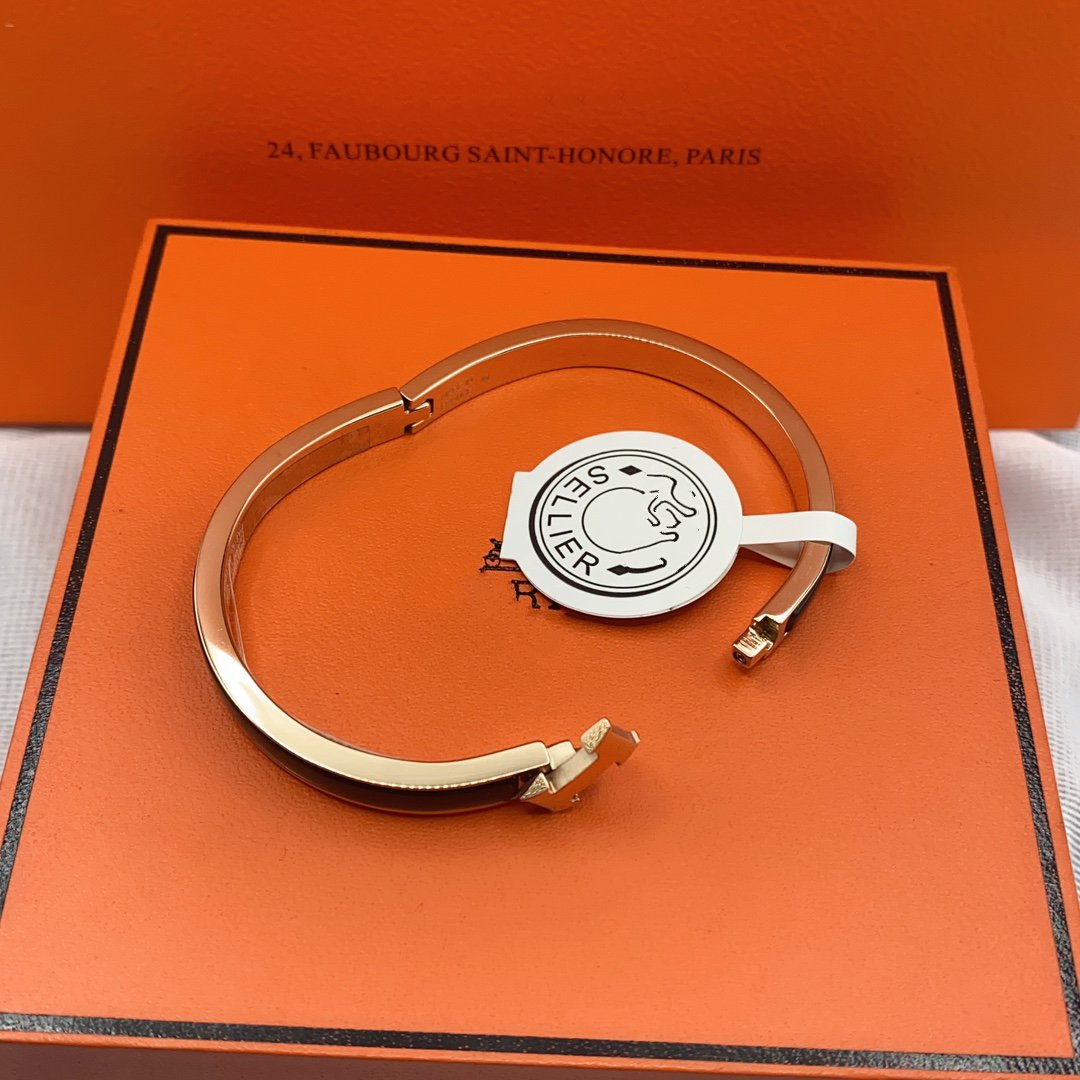 [ELAN LUXE]CLASSIC HM CLIC BLACK 8MM ENAMEL BRACELET