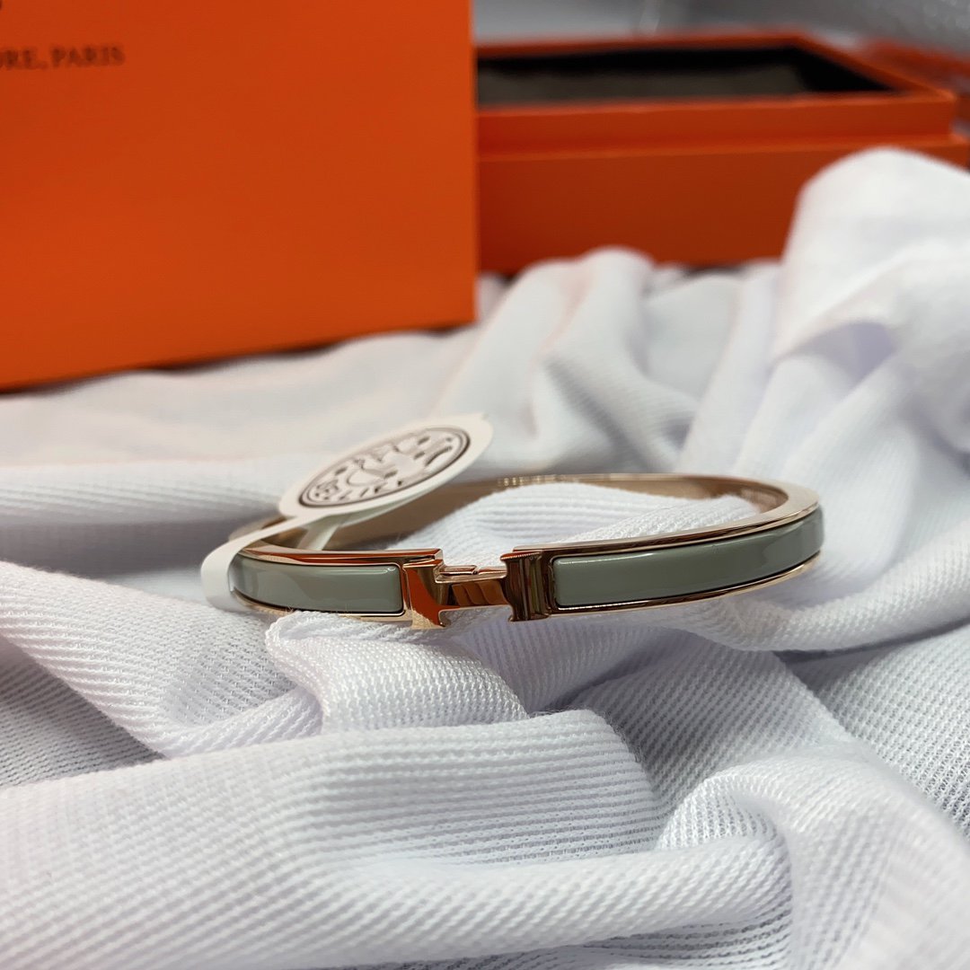 [ELAN LUXE]CLASSIC HM CLIC GREEN 8MM ENAMEL BRACELET