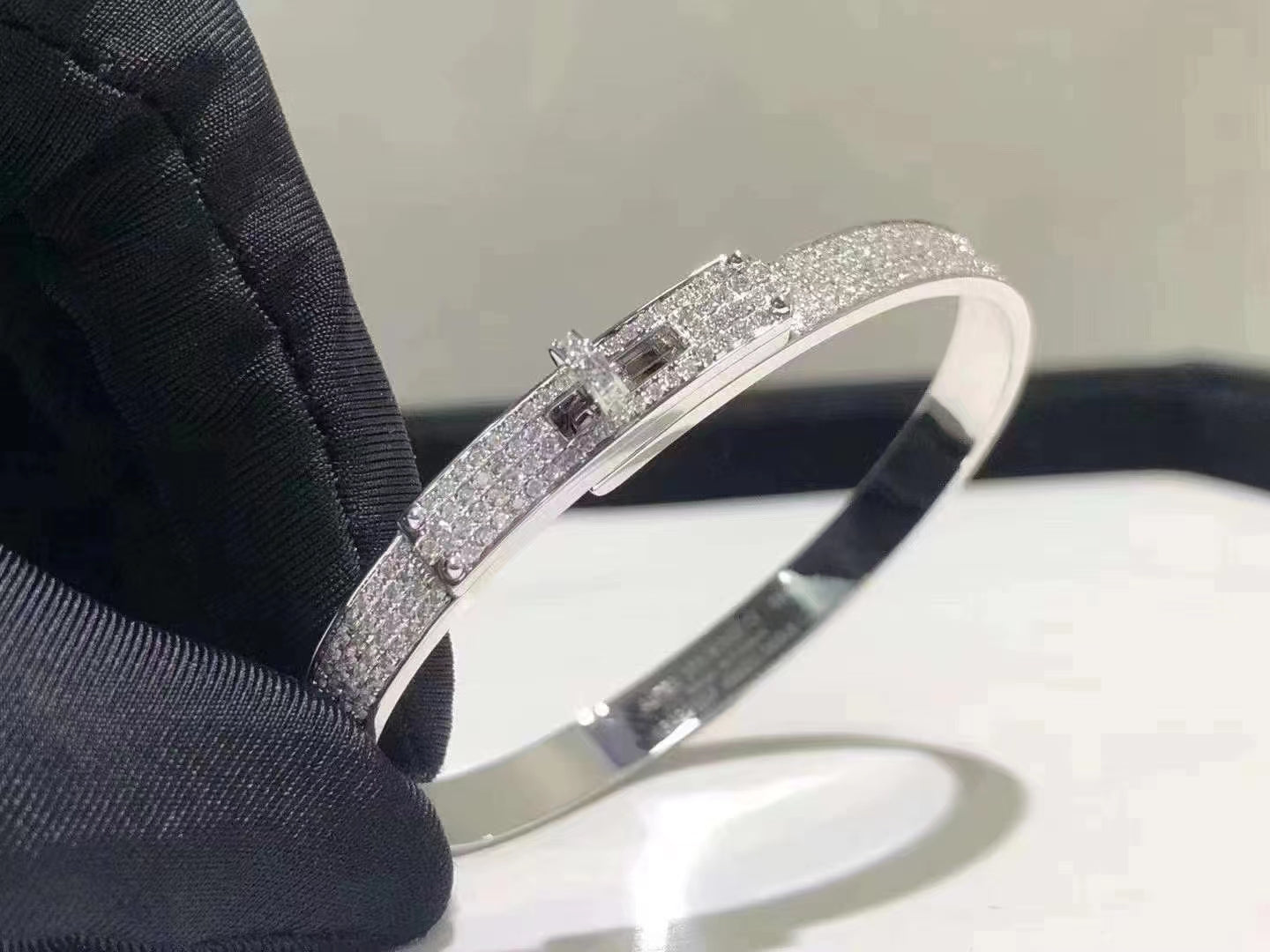 [ELAN LUXE]HM KELLY BRACELET IN SILVER AND FULL PAVE DIAMOND