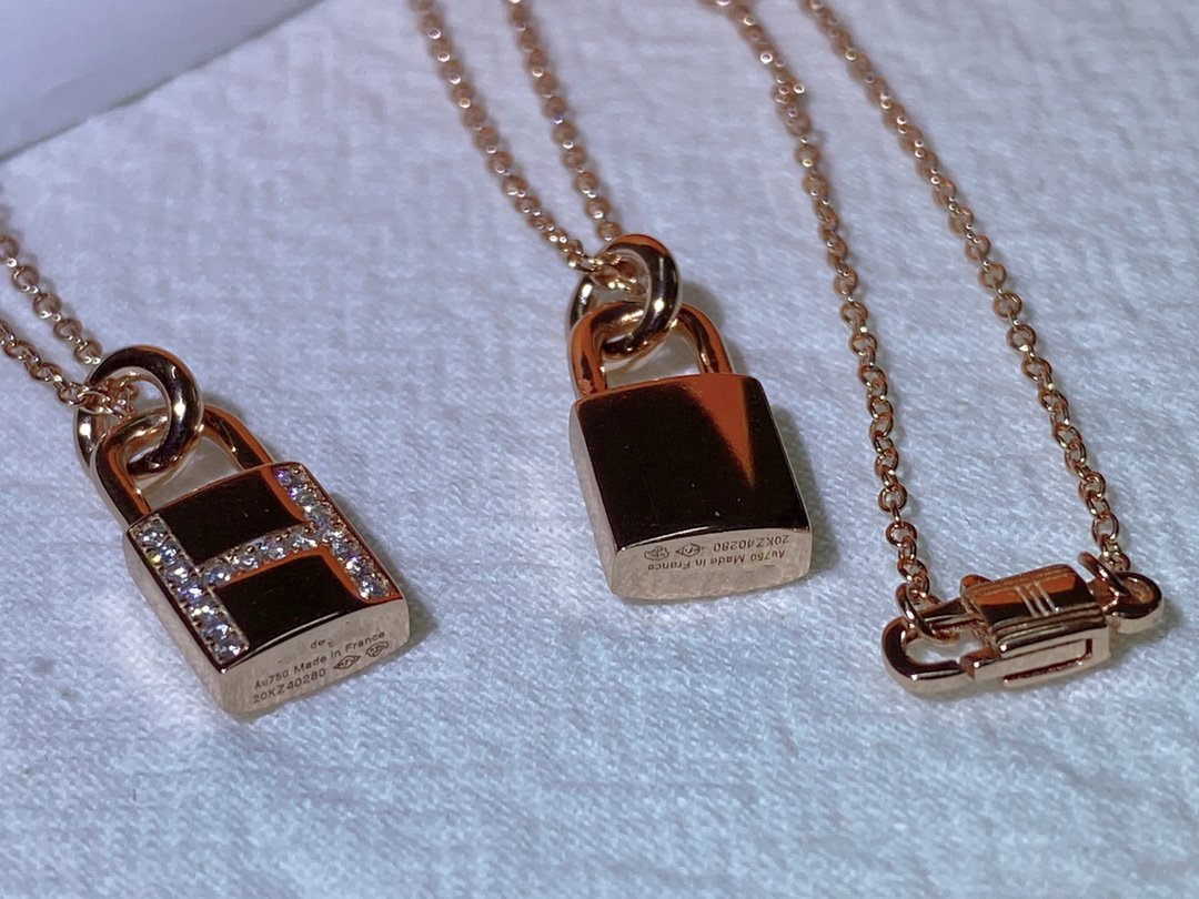 [ELAN LUXE]HM ADVANCED NICHE LOCK HEAD NECKLACE DIAMONDS