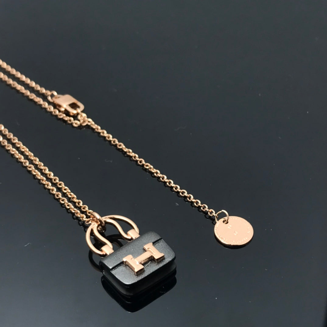 [ELAN LUXE]WOMEN'S HM AMULETTES CONSTANCE PENDANT NECKLACE