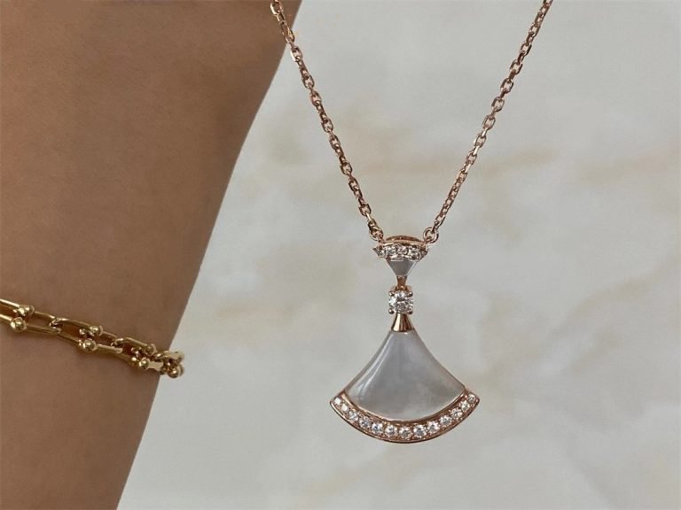 [ELAN LUXE]DREAM NECKLACE MOP PINK GOLD DIAMOND