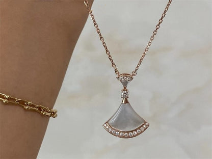 [ELAN LUXE]DREAM NECKLACE MOP PINK GOLD DIAMOND