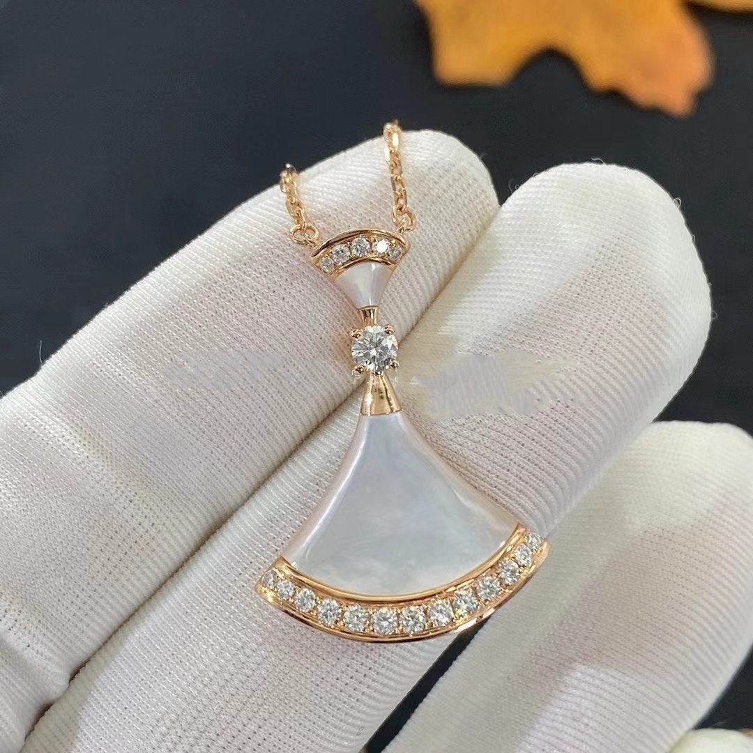 [ELAN LUXE]DREAM NECKLACE MOP PINK GOLD DIAMOND