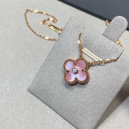 [ELAN LUXE]CLOVER 15MM DIAMOND PINK MOP NECKLACE