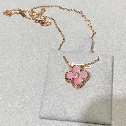 [ELAN LUXE]CLOVER 15MM DIAMOND PINK MOP NECKLACE