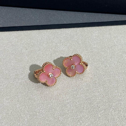 [ELAN LUXE]CLOVER MEDIUM 1 DIAMOND PINK EARRINGS