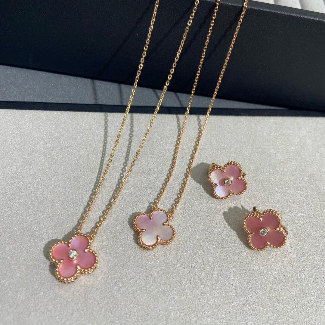 [ELAN LUXE]CLOVER MEDIUM 1 DIAMOND PINK EARRINGS