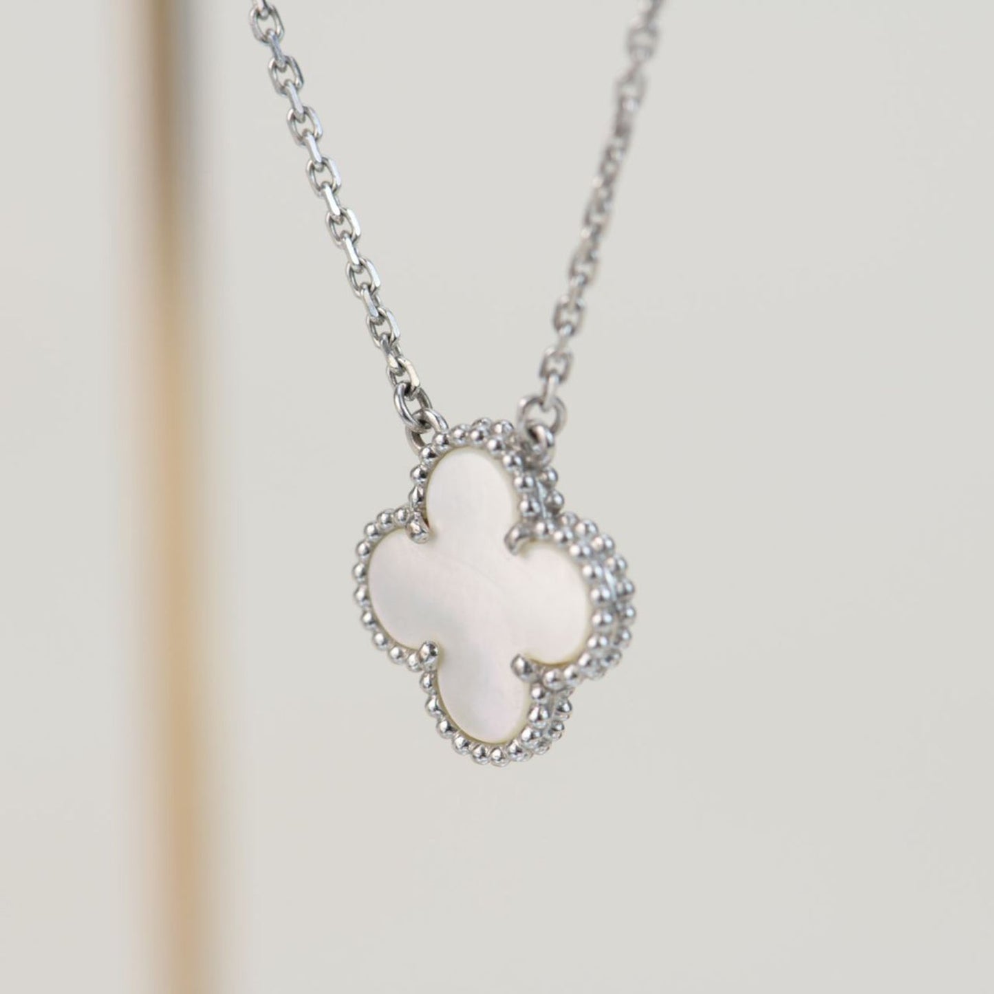 [ELAN LUXE]CLOVER  15MM WHITE MOTHER-OF-PEARL SILVER