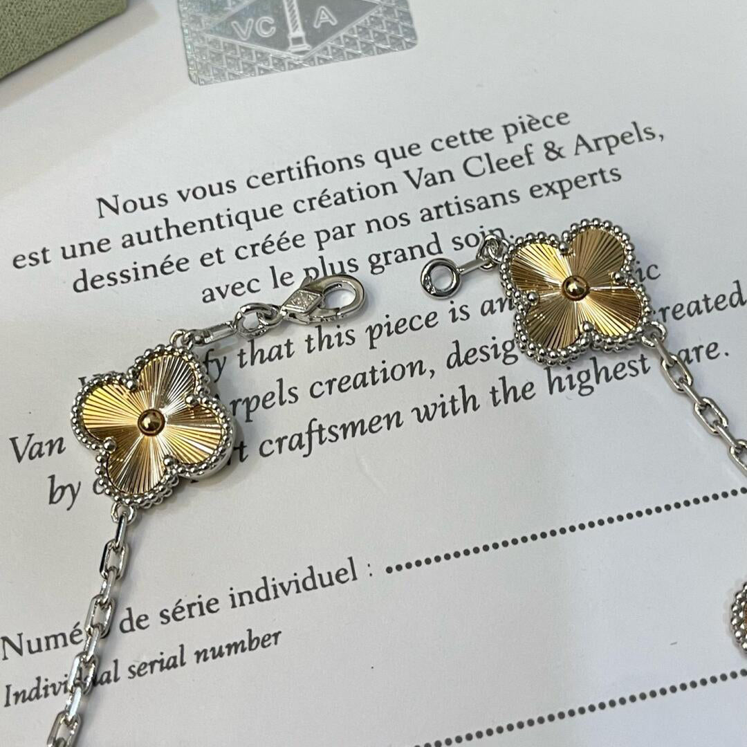 [ELAN LUXE]CLOVER  5 MOTIFS  CHRISTMAS LIMITED EDITION BRACELET