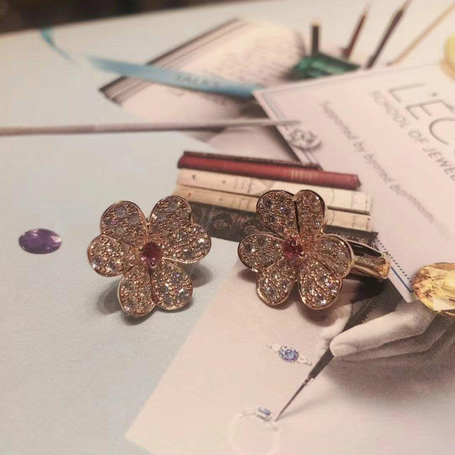 [ELAN LUXE]FRIVOLE PINK GOLD FLOWER DIAMOND EARRINGS