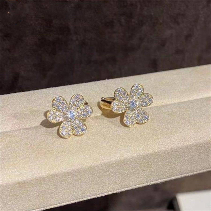 [ELAN LUXE]FRIVOLE GOLD FLOWER DIAMOND EARRINGS