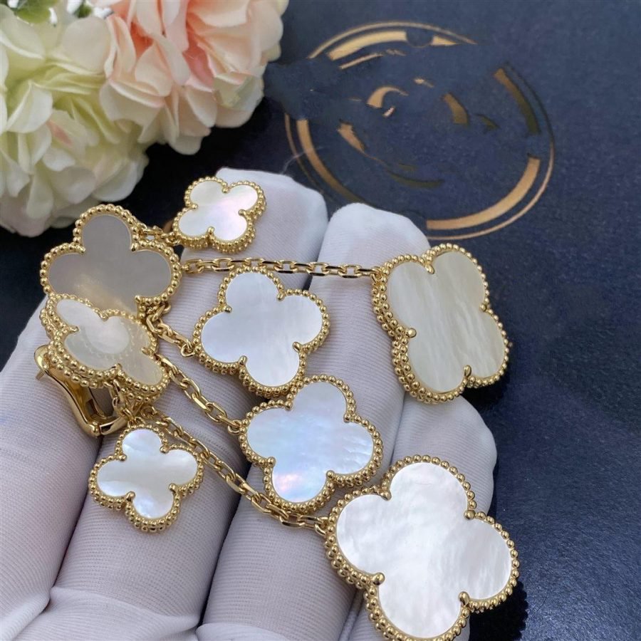 [ELAN LUXE]CLOVER EARRINGS WHITE MOP 4 MOTIFS GOLD