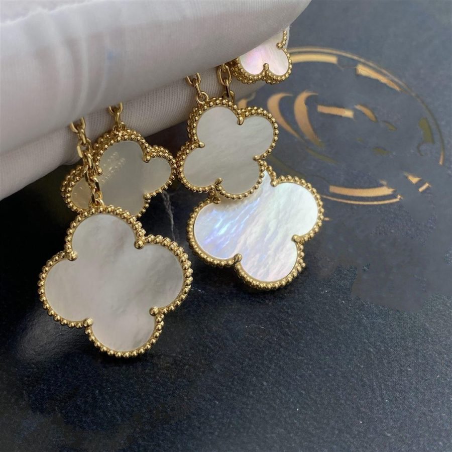 [ELAN LUXE]CLOVER EARRINGS WHITE MOP 4 MOTIFS GOLD